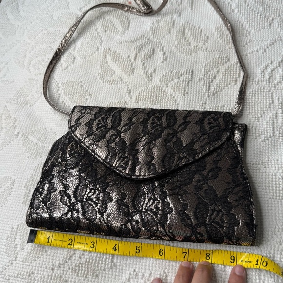 Neiman Marcus Lace Overlay Crossbody Clutch Bag - Picture 2 of 5